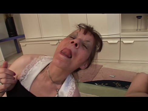 ❤️ Dve babici in en dedek imajo seks v troje Slute pri nas sl.com-porn-hat.ru ️❤